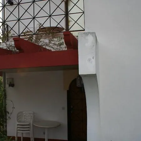 Aparto Galetamar 公寓式酒店