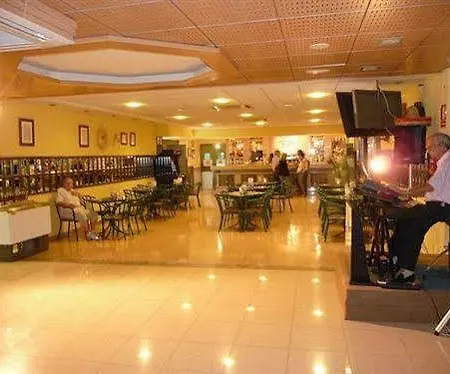 شقة فندقية Aparto Galetamar 3*